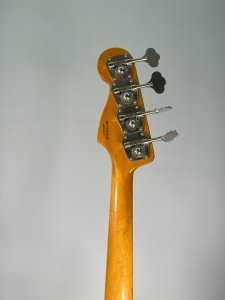 Basso Fender Vintera 4 C Sunb Usato