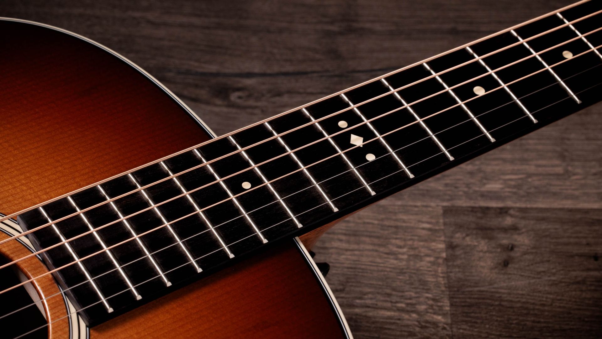 Taylor 517E SB Sunburst Gold Label Cream Pickguard