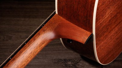 Taylor 517E SB Sunburst Gold Label Cream Pickguard