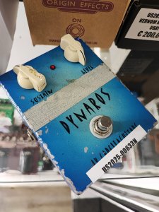 CARELLAGUITARS DYNAROS USATO