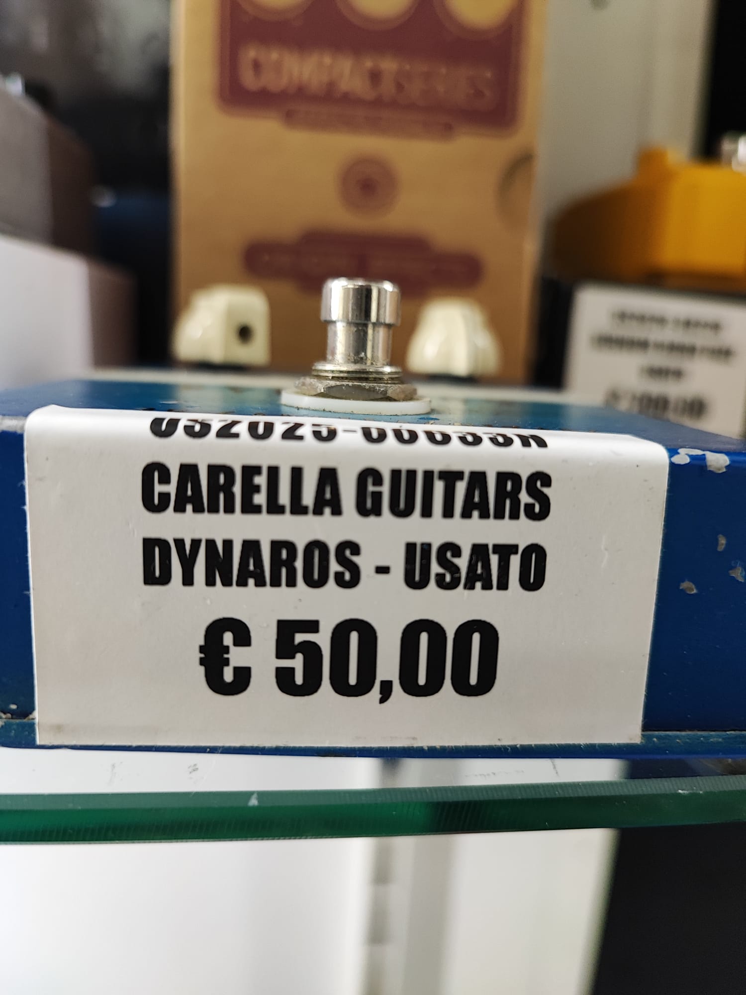CARELLAGUITARS DYNAROS USATO