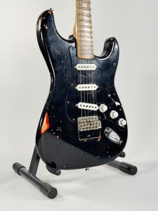 HANDYMAN BLACK STRAT USATA