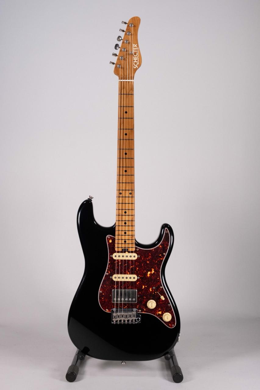Schecter Traditional Wembley II HSS Alder M Black