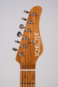 Schecter Traditional Wembley II HSS Alder M Black