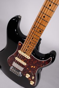 Schecter Traditional Wembley II HSS Alder M Black