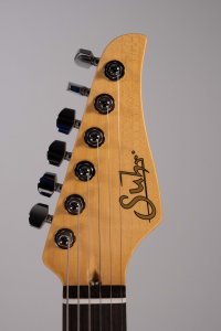 Suhr Classic s 3 tone burst rw hss