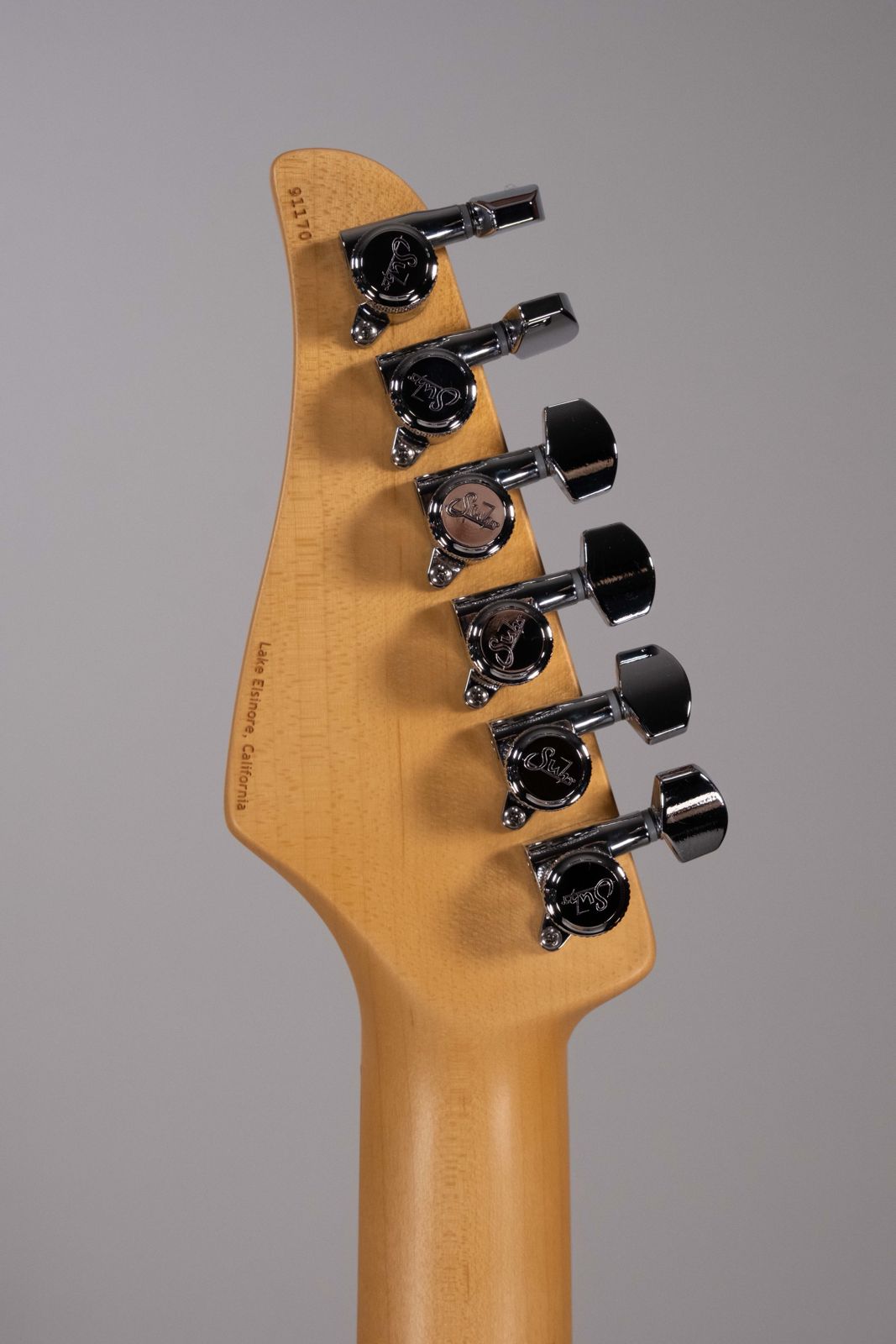 Suhr Classic s 3 tone burst rw hss