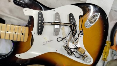 FENDER AM VINT '56 2TSB USATA