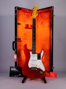 Fender American Vintage II 1965 Stratocaster Rw Candy Apple Red